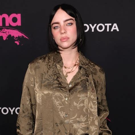 billie eilish oben ohne|Billie Eilish Cheekily Responds to Her Bikini Photo Showing